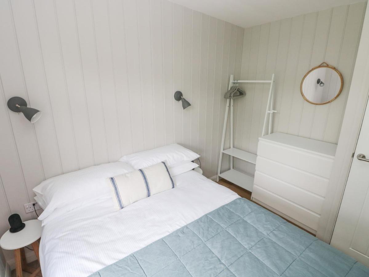 Saltwater Villa ฮาเวอร์ฟอร์ดเวสต์ ภายนอก รูปภาพ