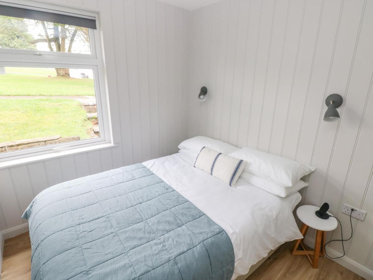 Saltwater Villa ฮาเวอร์ฟอร์ดเวสต์ ภายนอก รูปภาพ